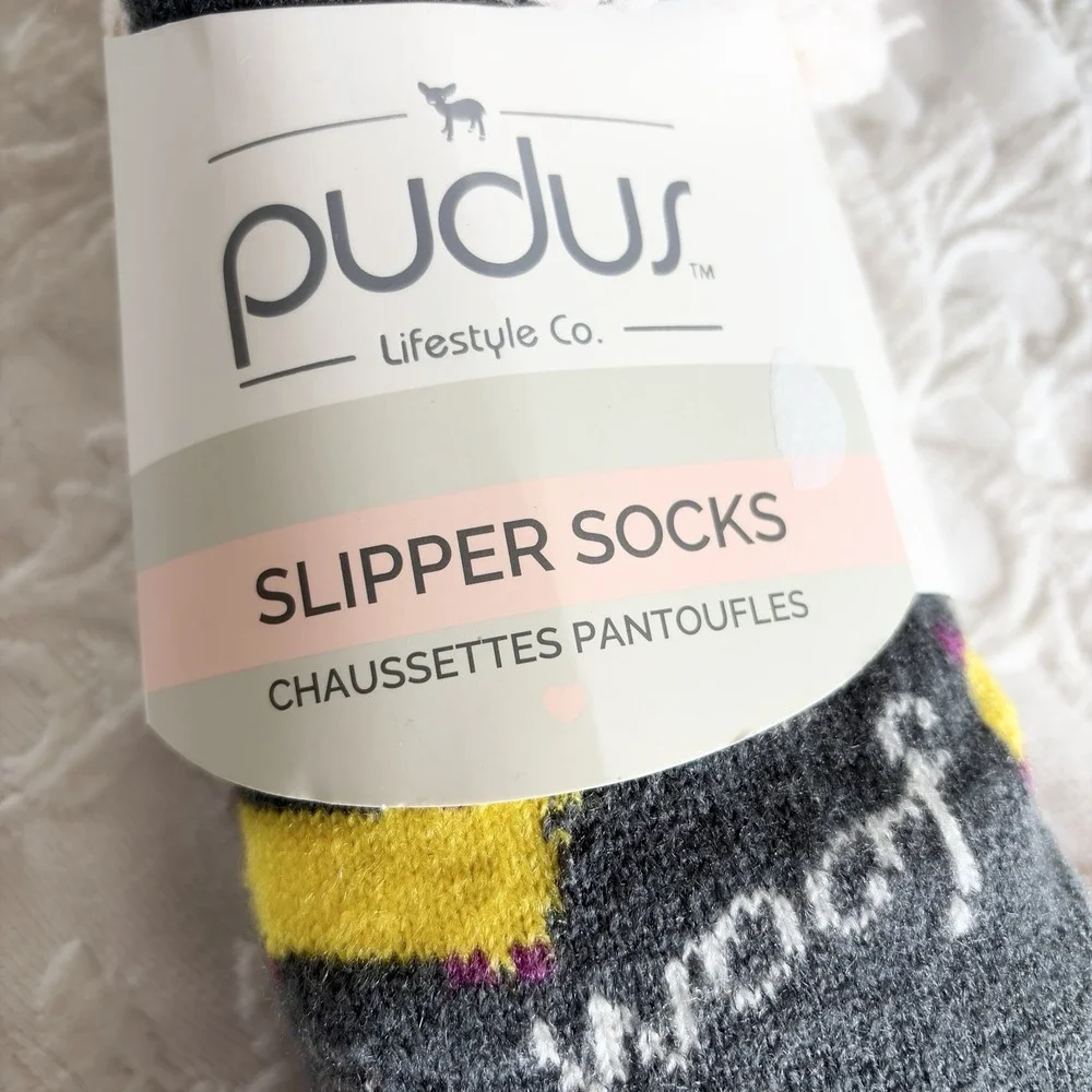 Pudus Slipper Socks Women Gray Dog Print Faux Fur Lined Non Slip Gripper NWT